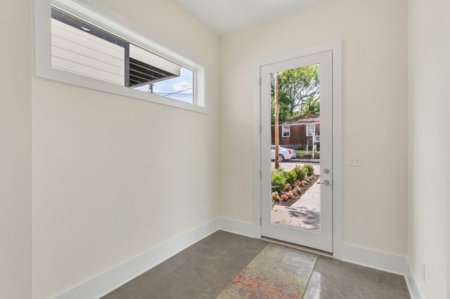 2430 Batavia St, Nashville, TN 37208