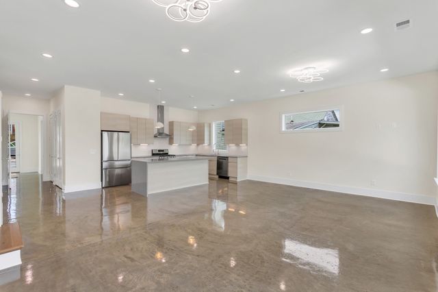 2430 Batavia St, Nashville, TN 37208