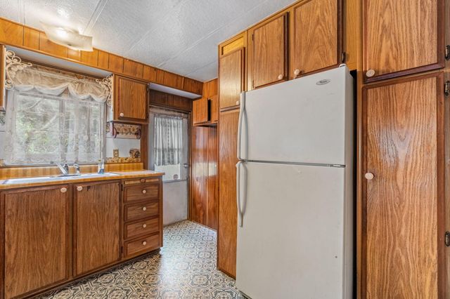 7382 Berta Road, Elk River, CA 95503