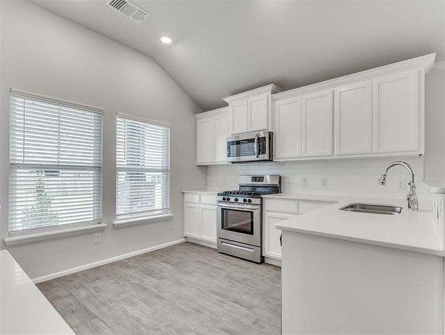 17713 Boling Farm Road, Edmond, OK 73012