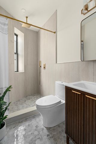 94 HAWTHORNE Street, New York City, NY 11225