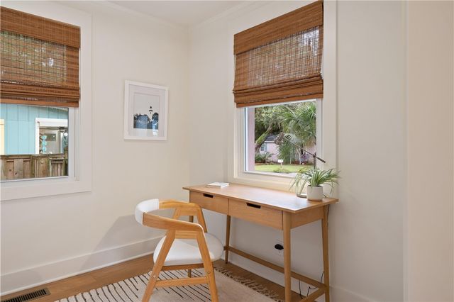 58 Maxwell Ave, St Simons Island, GA 31522