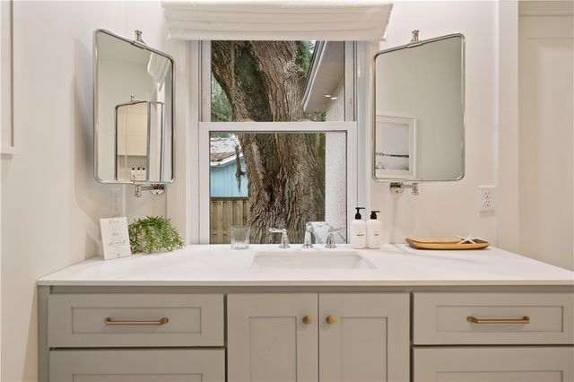 58 Maxwell Ave, St Simons Island, GA 31522