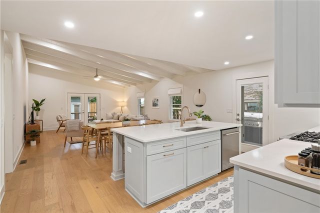 58 Maxwell Ave, St Simons Island, GA 31522