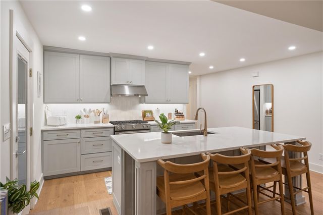 58 Maxwell Ave, St Simons Island, GA 31522