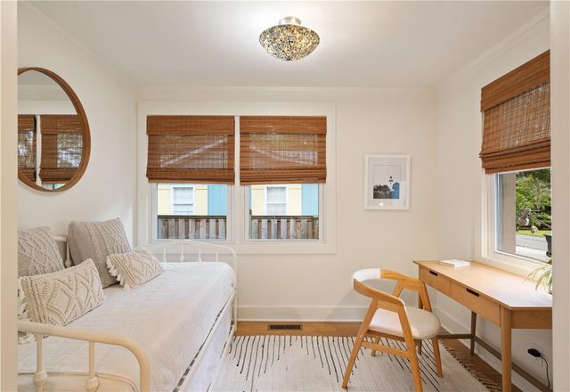 58 Maxwell Ave, St Simons Island, GA 31522