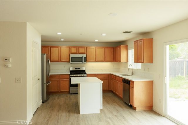 18415 Whitewater, Riverside, CA 92508