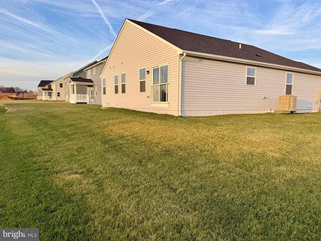 225 CARACAS BLVD, Martinsburg, WV 25403