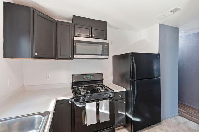 1809 Taos Ct, Modesto, CA 95351