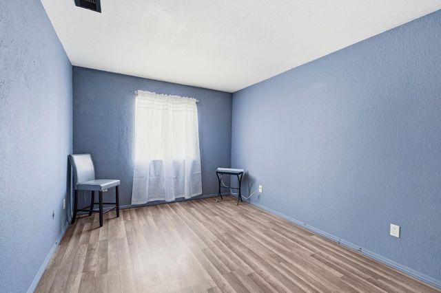 1809 Taos Ct, Modesto, CA 95351