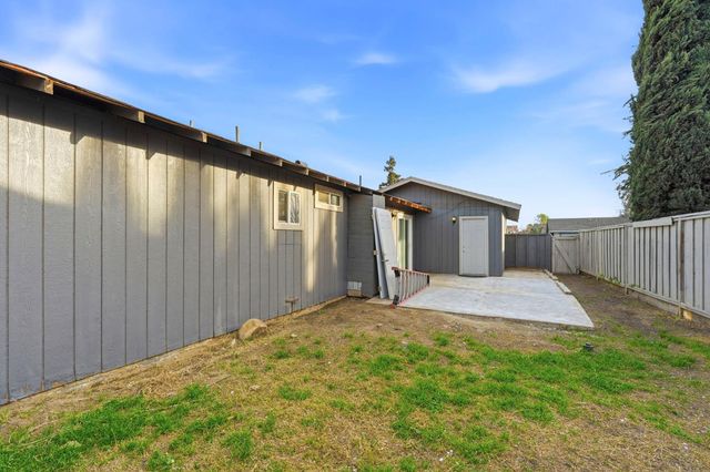 1809 Taos Ct, Modesto, CA 95351