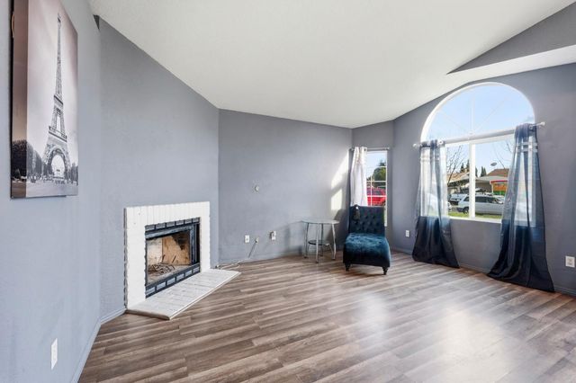 1809 Taos Ct, Modesto, CA 95351