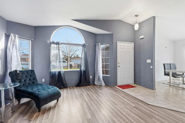 1809 Taos Ct, Modesto, CA 95351