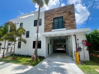 1860 NW 19th St 202, Miami, FL 33125