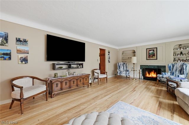6975 Columbia Road, Olmsted Falls, OH 44138