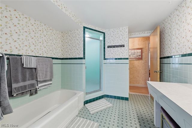 6975 Columbia Road, Olmsted Falls, OH 44138