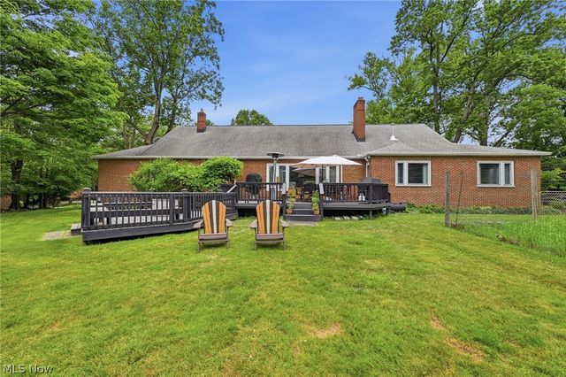 6975 Columbia Road, Olmsted Falls, OH 44138