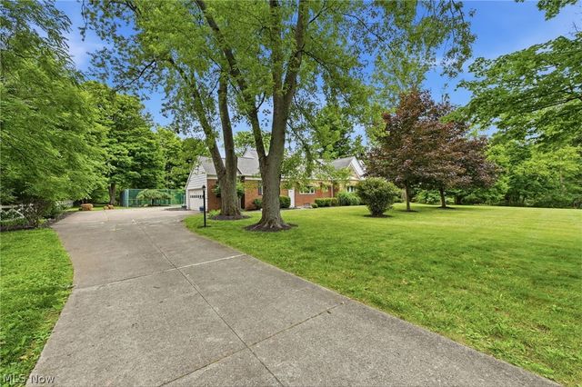 6975 Columbia Road, Olmsted Falls, OH 44138