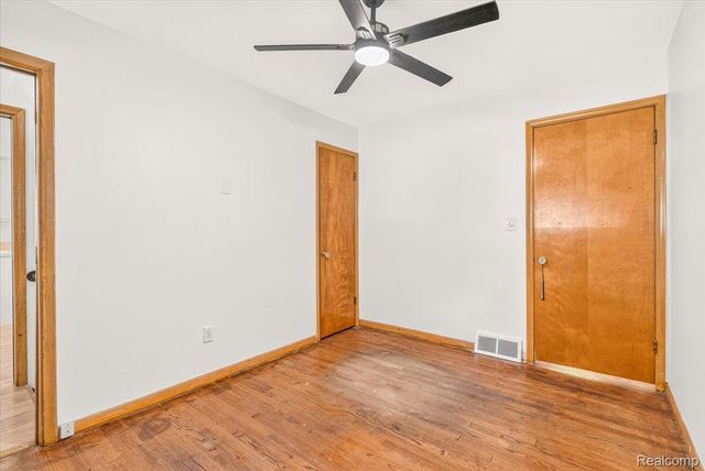 11802 Columbia, Redford Charter Township, MI 48239