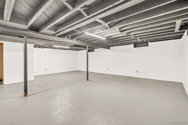 11802 Columbia, Redford Charter Township, MI 48239