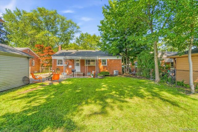 11802 Columbia, Redford Charter Township, MI 48239