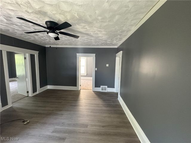 2048 W 95th Street, Cleveland, OH 44102