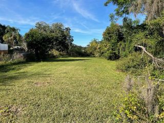 37243 ROSE AVENUE, Dade City, FL 33523