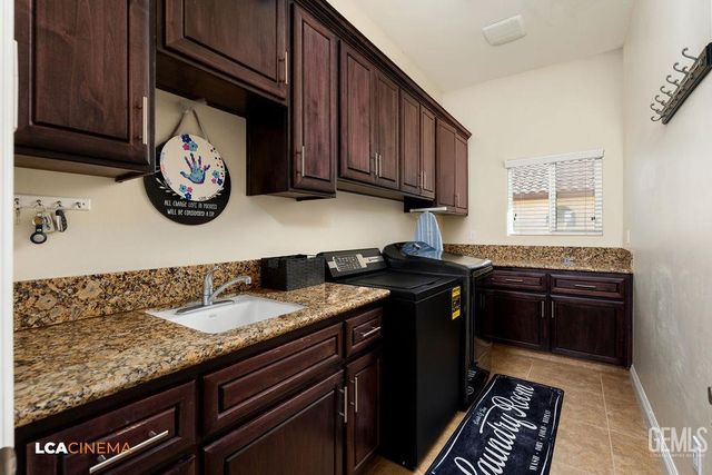 4140 Meadow Lake Drive, Bakersfield, CA 93314