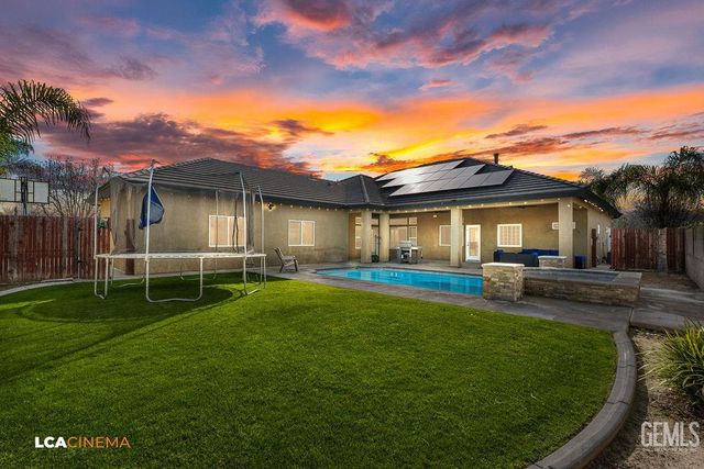 4140 Meadow Lake Drive, Bakersfield, CA 93314