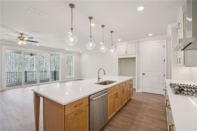 5695 Broad River View 444, Peachtree Corners, GA 30092