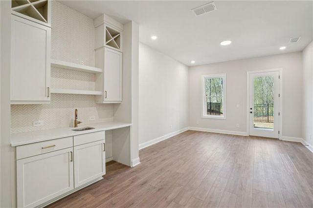 5695 Broad River View 444, Peachtree Corners, GA 30092