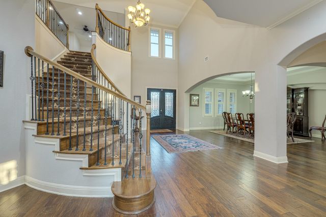 104 Bella Strada CV, Austin, TX 78734