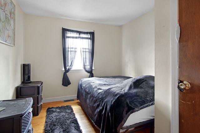 26 Moreland Ave 28, Dedham, MA 02026