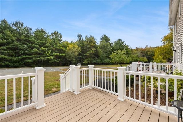 43 Willow Ridge Dr 43, Bridgewater, MA 02324