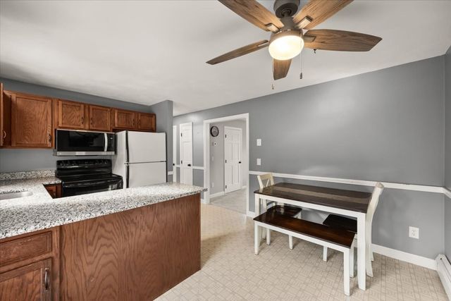 43 Willow Ridge Dr 43, Bridgewater, MA 02324