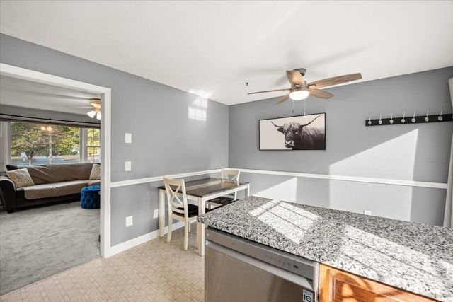 43 Willow Ridge Dr 43, Bridgewater, MA 02324