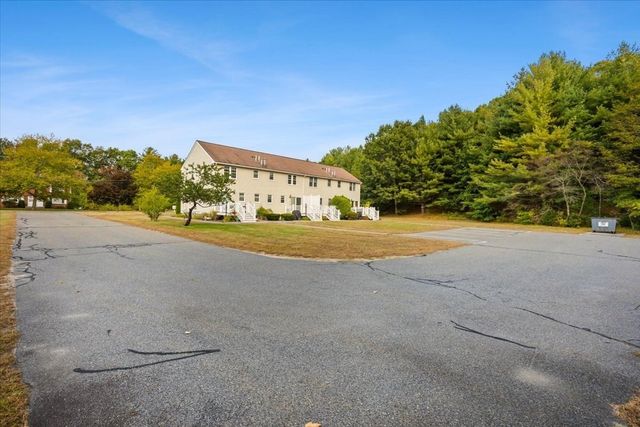 43 Willow Ridge Dr 43, Bridgewater, MA 02324