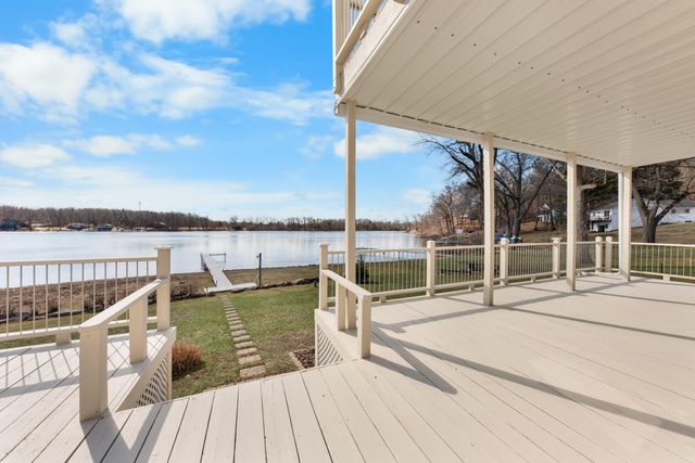 11159 W Perch Lake Drive W, Cement City, MI 49233