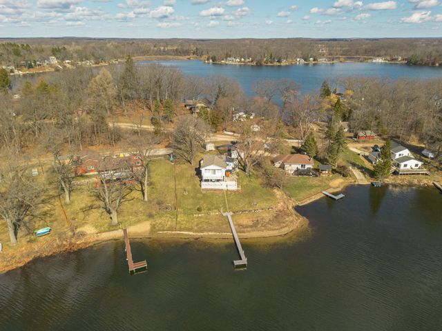 11159 W Perch Lake Drive W, Cement City, MI 49233