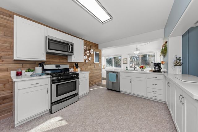 11159 W Perch Lake Drive W, Cement City, MI 49233