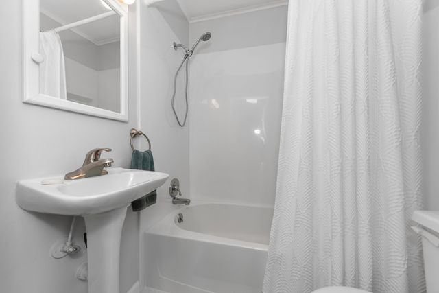 11159 W Perch Lake Drive W, Cement City, MI 49233