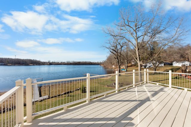 11159 W Perch Lake Drive W, Cement City, MI 49233