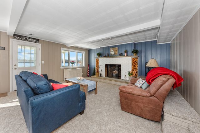 11159 W Perch Lake Drive W, Cement City, MI 49233