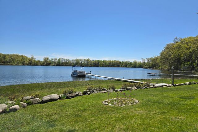 11159 W Perch Lake Drive W, Cement City, MI 49233