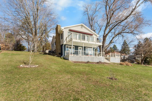 11159 W Perch Lake Drive W, Cement City, MI 49233