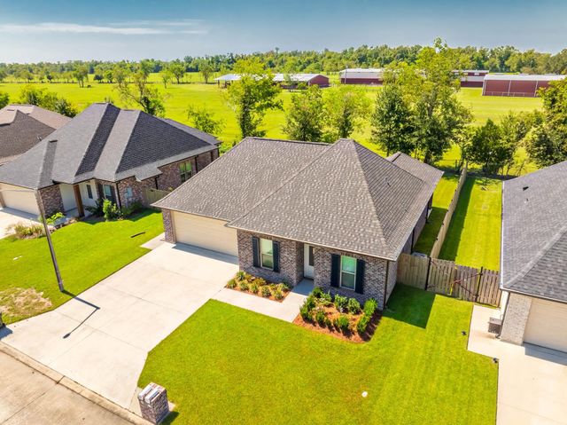 204 Sugar Ridge Drive, Houma, LA 70360