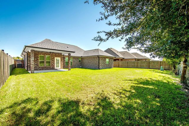 204 Sugar Ridge Drive, Houma, LA 70360