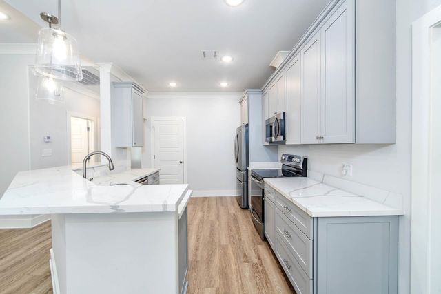 204 Sugar Ridge Drive, Houma, LA 70360