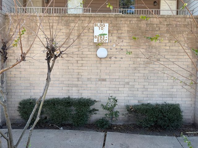 8301 Sands Point Drive 189, Houston, TX 77036