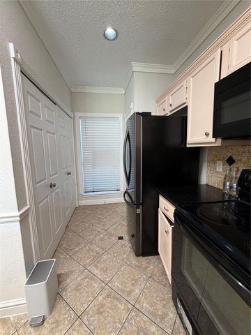 8301 Sands Point Drive 189, Houston, TX 77036